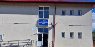 Sală de sport, bibliotecă și teren de minifotbal pentru elevii din Novaci