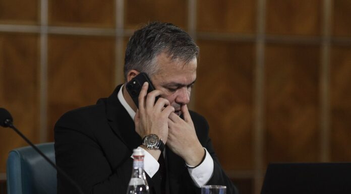 Trece guvernul Veștea? La Energie ar putea reveni Bogdan Ivan