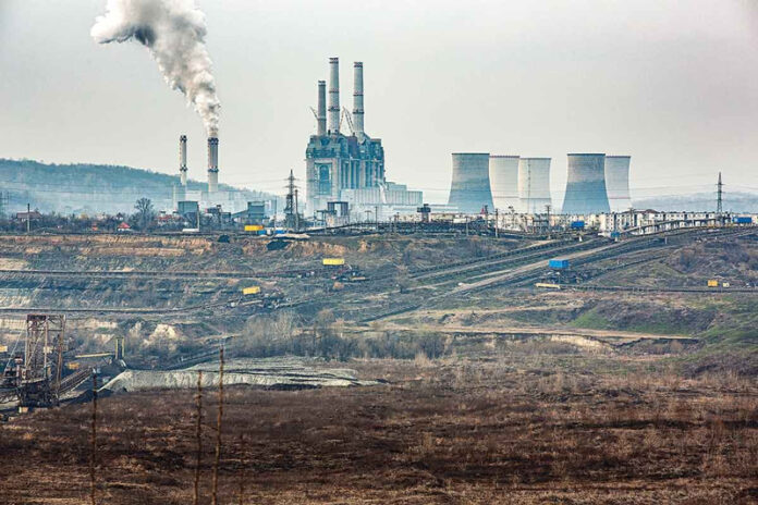 Parcurile solare ale CEO mai așteaptă. Licitația pe care a câștigat-o compania China Civil Engineering, anulată