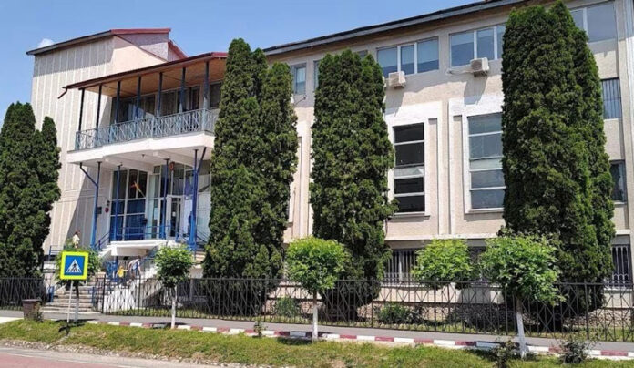 Arestat preventiv după ce s-a apropiat de fosta soție