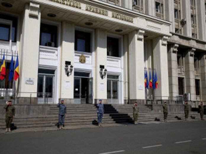 Interimarul de la Apărare, Radu Miruță, a făcut plângeri penale ,,fără număr”