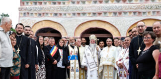 Mitropolitul Olteniei a oficiat slujba Arhierească de resfinţire a Bisericii din Parohia Vladimir, Protopopiatul Târgu-Cărbuneşti – ,,Biserica este atât de importantă într-o comunitate, într-un oraş, într-un sat, că nu ne putem lipsi niciodată de ea, de la Botez şi până la înmormântare suntem în biserică”!