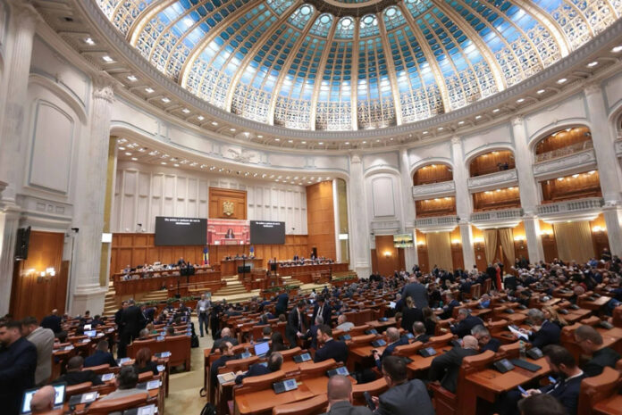 Legea salarizării ajunge în Parlament