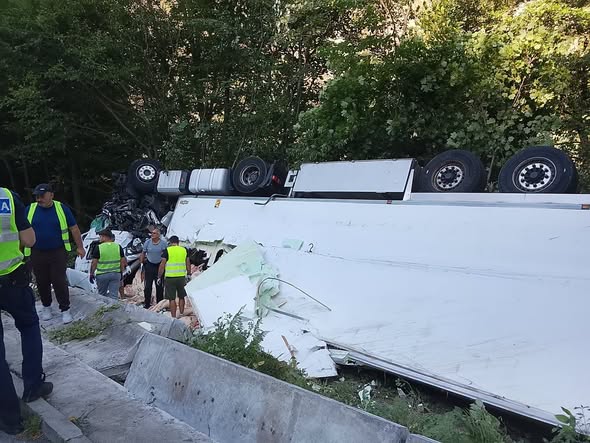 Se circulă pe un singur sens în Defileul Jiului