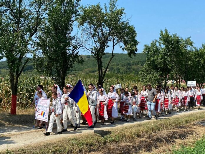 Au început înscrierile pentru Festivalul-Concurs Național „La Stejarul din Răscruce”!