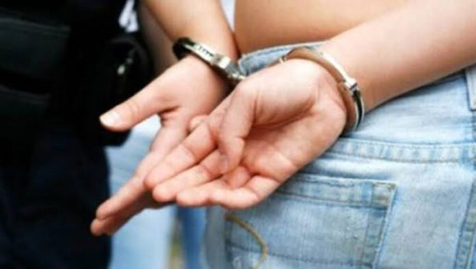 Femeie reținută pentru încălcarea ordinului de protecție