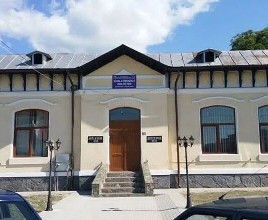 O școală din Baia de Fier va fi modernizată cu fonduri europene