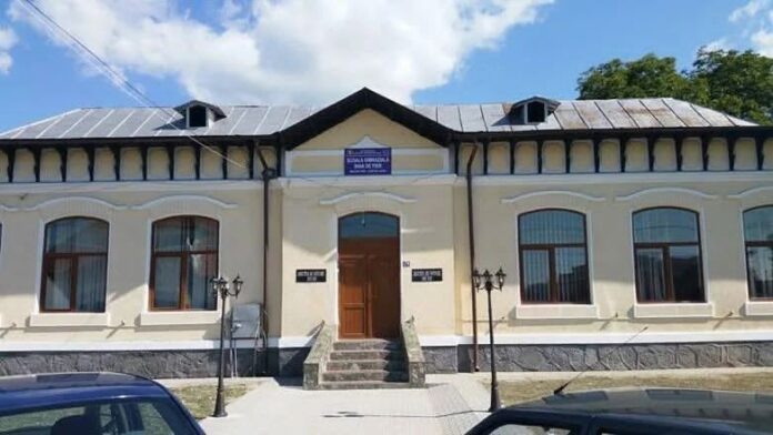 O școală din Baia de Fier va fi modernizată cu fonduri europene