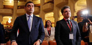 Fără guvern și cu alte probleme la orizont: Simion vrea să-l răstoarne pe Nicușor Dan