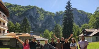 Au transformat voluntariatul în proiecte pentru comunitate