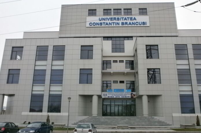Cei mai buni admiși la UCB, răsplătiți cu o tabără de vară
