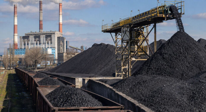 Aproape 5 milioane de lei pentru transportul cărbunelui din Gorj către Electrocentrale Craiova