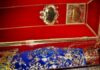 Veșmântul Sfintei Cuvioase Parascheva, adus spre închinare la Polovragi