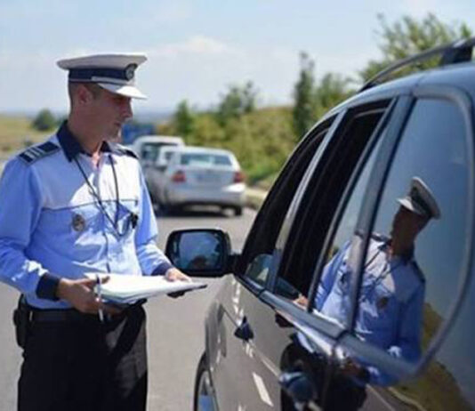 Doljean, reținut de polițiștii din Gorj, după ce a fost prins la volan cu permisul suspendat și sub influența alcoolului