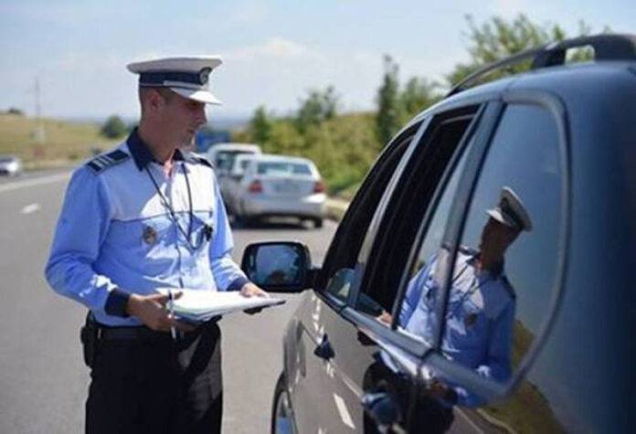 Doljean, reținut de polițiștii din Gorj, după ce a fost prins la volan cu permisul suspendat și sub influența alcoolului