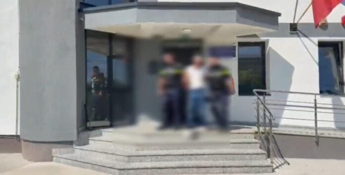 VIDEO: Inconștiență totală: bărbat prins beat criță la volan, deși avea permisul suspendat