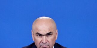 Daunele către Pfizer, plătite de români. AUR atacă legea la CCR