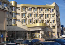 Mărțișoare scoase la licitație în plină vară. Fiscul din Gorj vinde mii de podoabe din aur și argint
