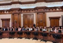 Doi elevi din Gorj, premiați la Palatul Parlamentului