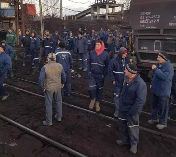Criză de cărbune și de oameni la CE Oltenia! Lider: ,,Am făcut apel, salariații noștri să nu-și pună viața în pericol că vrea Bolojan cărbune!