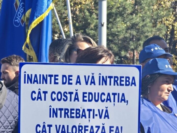 Sindicatele din educație resping noua lege a salarizării: „Nu rezolvă problema de fond”