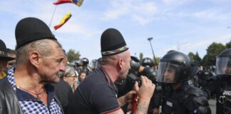 Percheziții în Gorj în dosarul protestului violent din Capitală. Anchetatorii caută probe după incidentele din Piața Victoriei