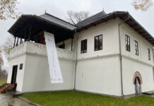 Peste 80 de artiști plastici se întâlnesc la Cula Glogoveanu