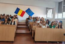 Revedere cu emoții la Novaci. Din nou în băncile liceului, după 20 de ani!