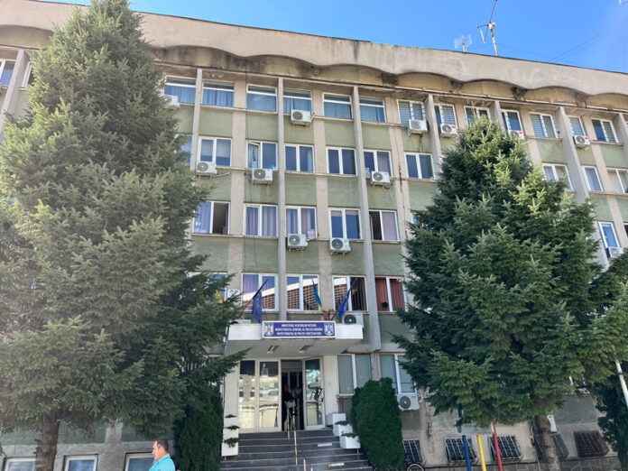 VIDEO: Sediul Poliției Gorj intră într-un amplu proces de modernizare. Polițiștii caută alte sedii în care să se mute