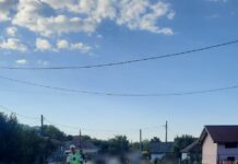 Accident la Plopșoru. Biciclist de 74 de ani, rănit în urma coliziunii cu un autoturism