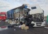 Accident între două autotrenuri pe DEx 12. Noduri rutiere închise