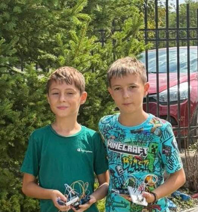 Echipa de robotică a unei comune din Gorj participă la o competiție de la nivel national