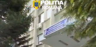 Doi bărbați, reținuți pentru furt calificat. Mașină abandonată cu 25 de bidoane cu produs petrolier