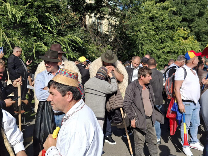 Fermieri din toată țara, inclusiv din Gorj, în stradă la București: „Nu plecăm până când nu ne bagă cineva în seamă”