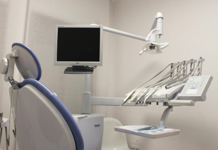 rubenjob-dental-2450766_1920
