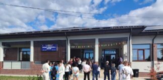 Clopoțelul a sunat într-o școală nouă, la Arcani