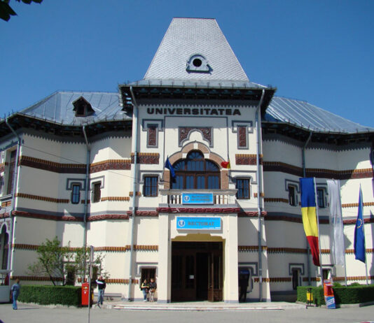 UCB: Nouă programe de conversie profesională pentru profesori