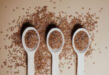 Psyllium pentru tranzit, enzime la masă, probiotice la nevoie: cum alegi suplimentele pentru digestie