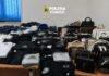 239 de articole vestimentare și genți suspectate că sunt contrafăcute, ridicate de polițiști în Gorj