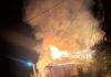 O casă din Runcu s-a făcut scrum în urma unui incendiu