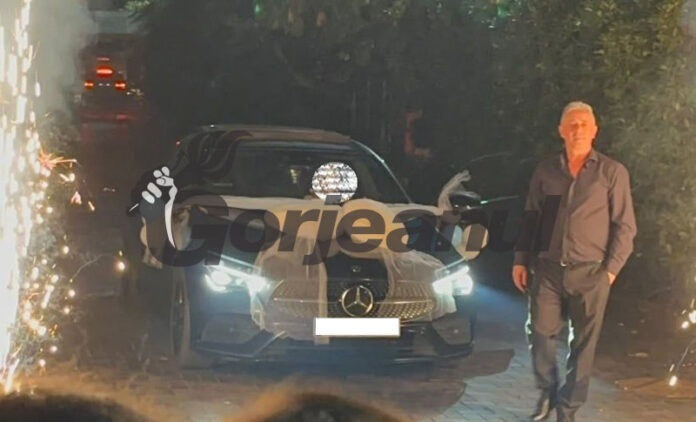 Mercedes de peste 40.000 de euro cadou de majorat pentru fiica unui șef din CEO!