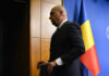 Bolojan așteaptă azi demisiile PNL-iștilor din Guvern