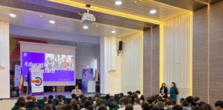 Elevii din Târgu Jiu pot câștiga până la 1.200 de euro la un concurs de idei de afaceri