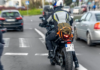 Schimbare importantă pentru motocicliști. Vor putea înainta printre mașini la semafor, dar cu o limită clară