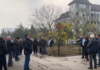 Neplătiți din luna iunie. Angajații sunt din nou în stradă