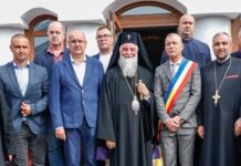 Sfințirea Bisericii și a capelei din Parohia Săulești, Gorj – ,,Biserica este locul în care noi ascultăm Cuvântul Lui Dumnezeu, aici primim harul Preasfântului Duh și ne împărtășim cu trupul și sângele Mântuitorului”!