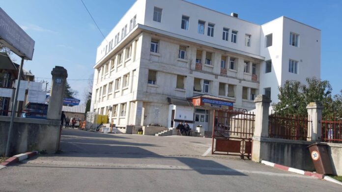 Spitalul din Târgu-Cărbunești angajează doi registratori medicali